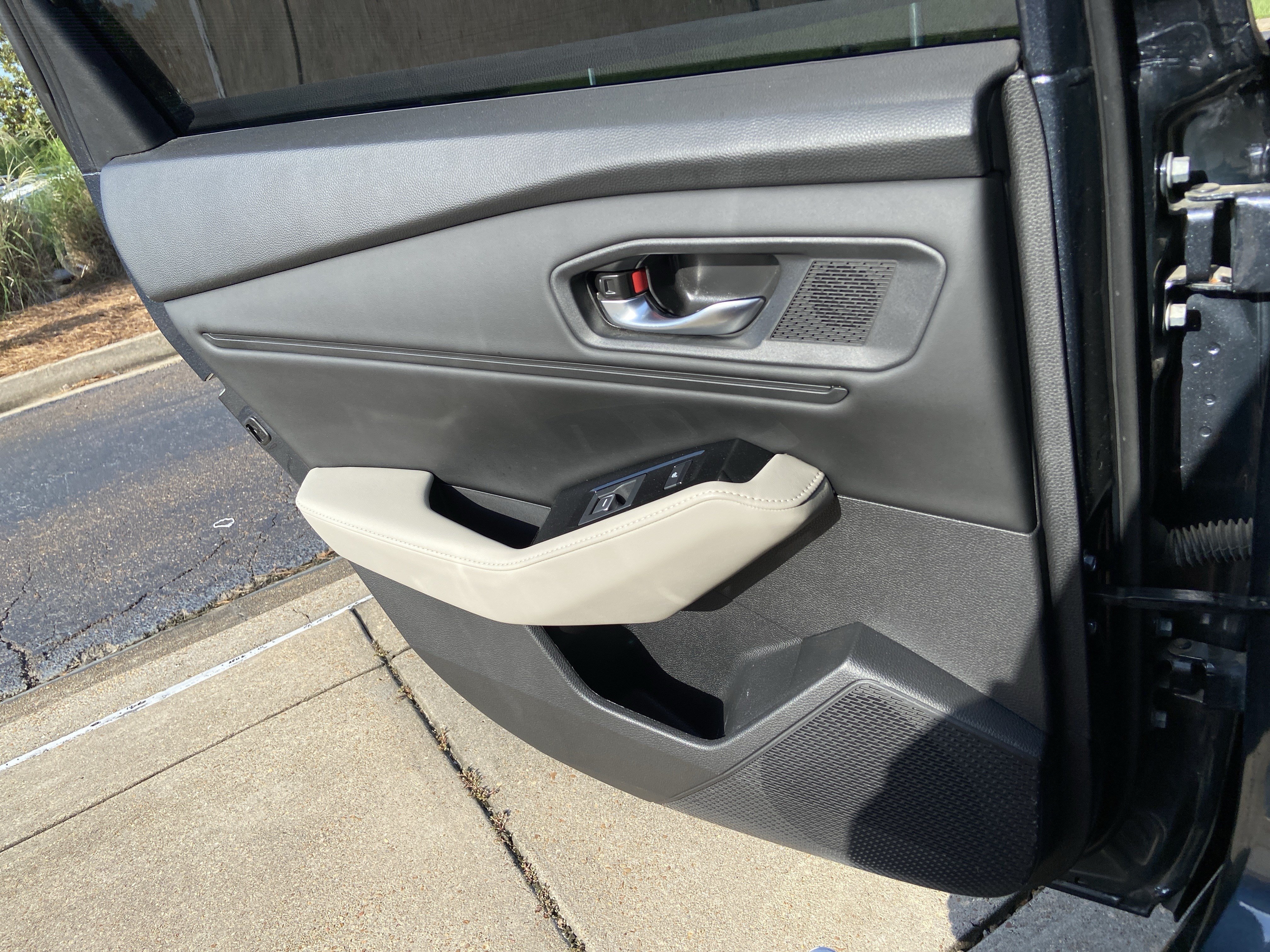 Used 2023 Meteorite Gray Metallic Honda Touring image 60