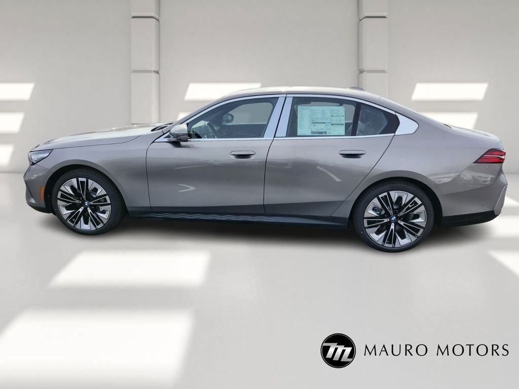 Used 2026 Gray BMW 530i xDrive image 6