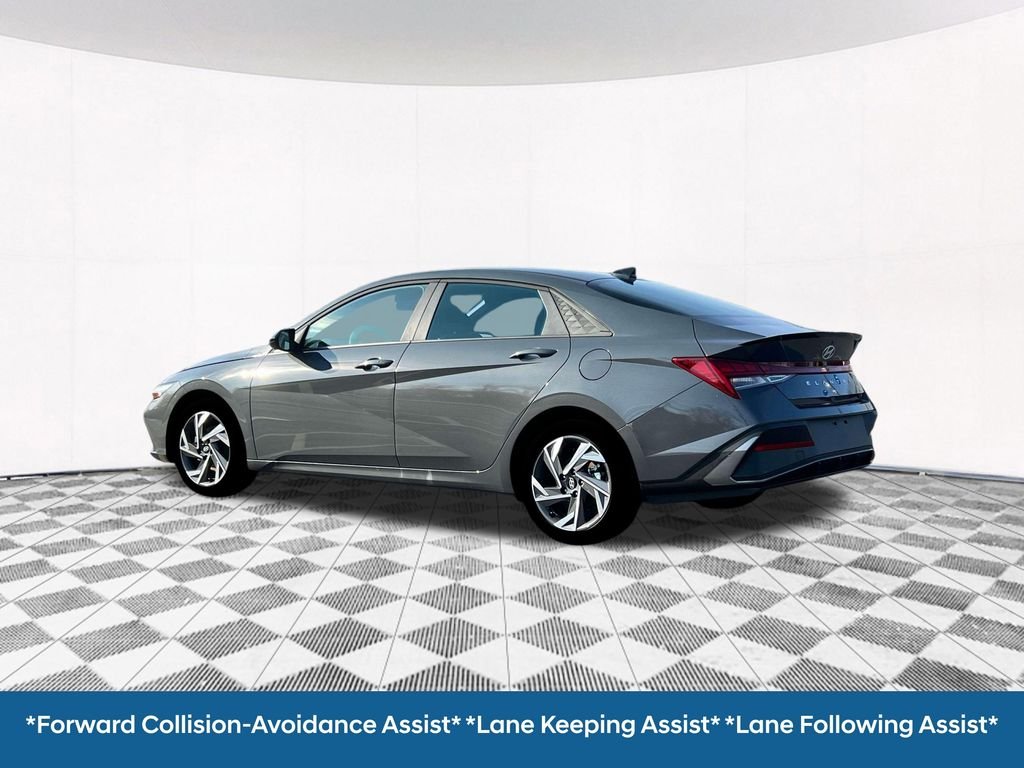 2025 Hyundai Elantra Blue - Photo 7