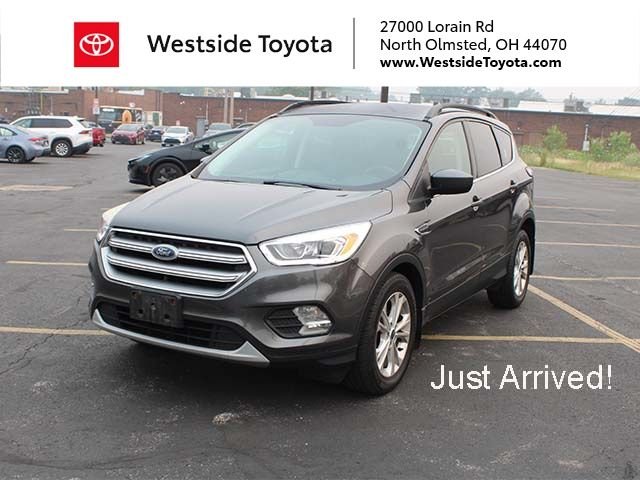 Used 2017 Magnetic Ford SE image 1