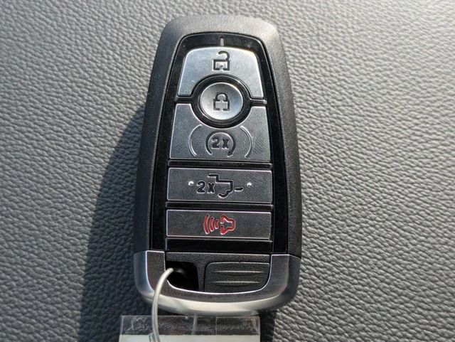 New 2026 Agate Black Metallic Ford Tremor® image 29