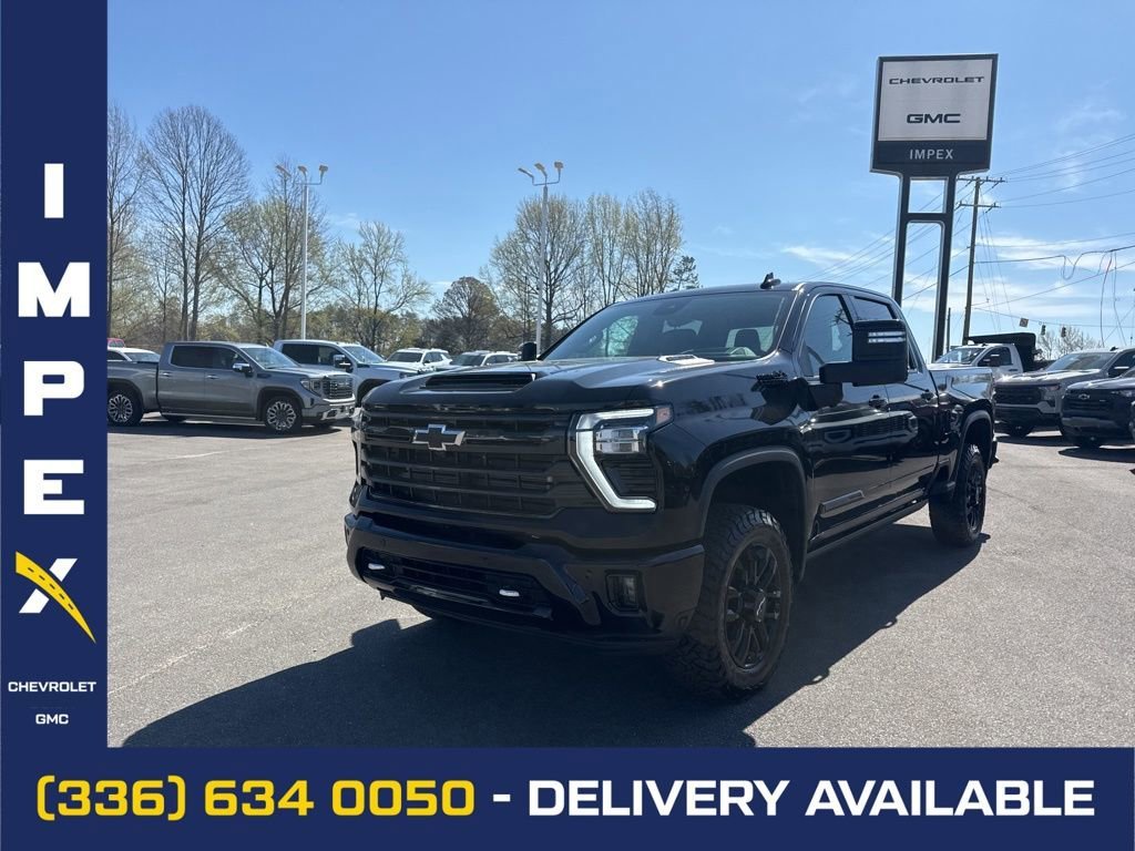 Black 2026 Chevrolet Silverado 2500HD High Country Crew Cab 4WD Pickup Truck Four-Wheel Drive