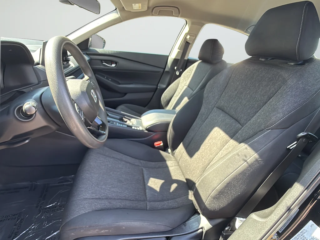 Used 2024  Honda LX image 10