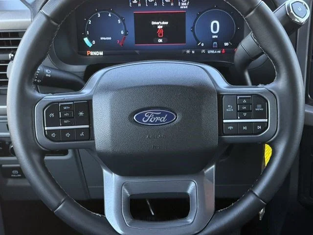 Used 2025 Blue Ford XLT image 9