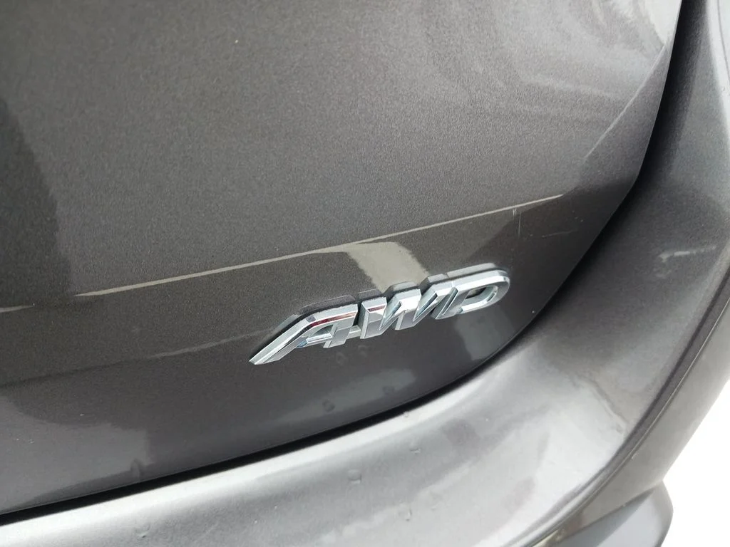 Used 2017 Gray Toyota LE image 28