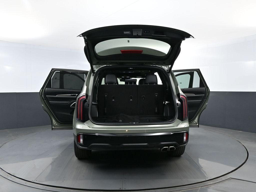 Certified Used 2025 Green Kia EX X-Line image 30
