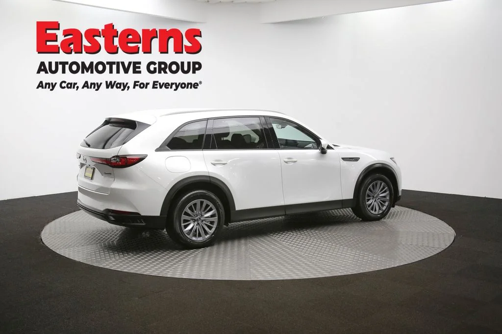 Used 2024 White Mazda Preferred image 45