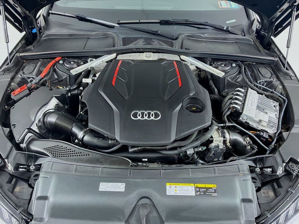 Used 2023 Mythos Black Metallic Audi Premium Plus 3.0 TFSI quattro image 32