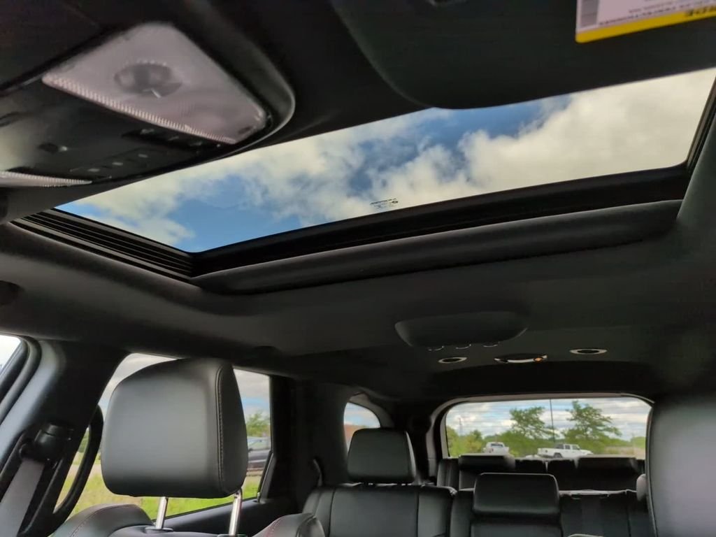 New 2026 Vapor Gray Exterior Paint Dodge GT Plus HEMI V8 image 23