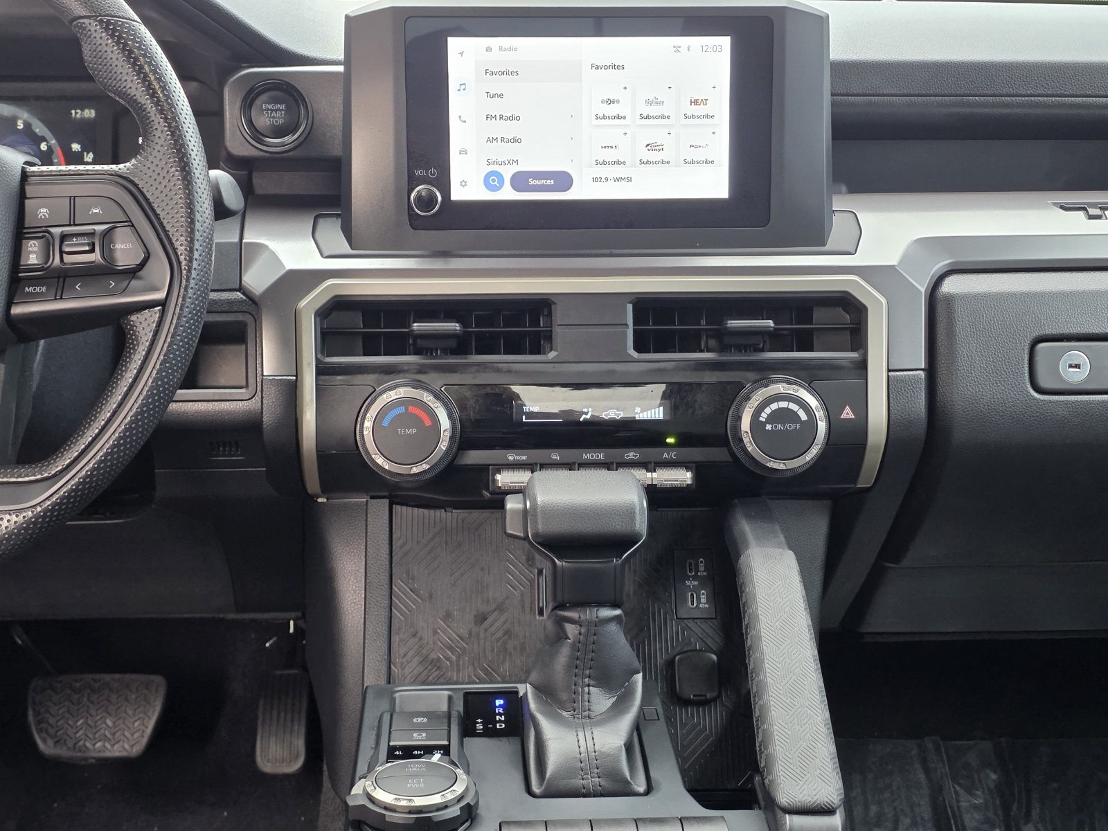 2025 Toyota Tacoma SR5 - Photo 9