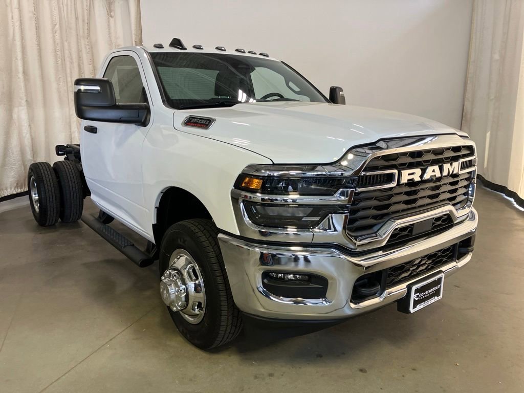 New 2026 Bright White Clear-Coat Exterior Paint RAM Tradesman image 1