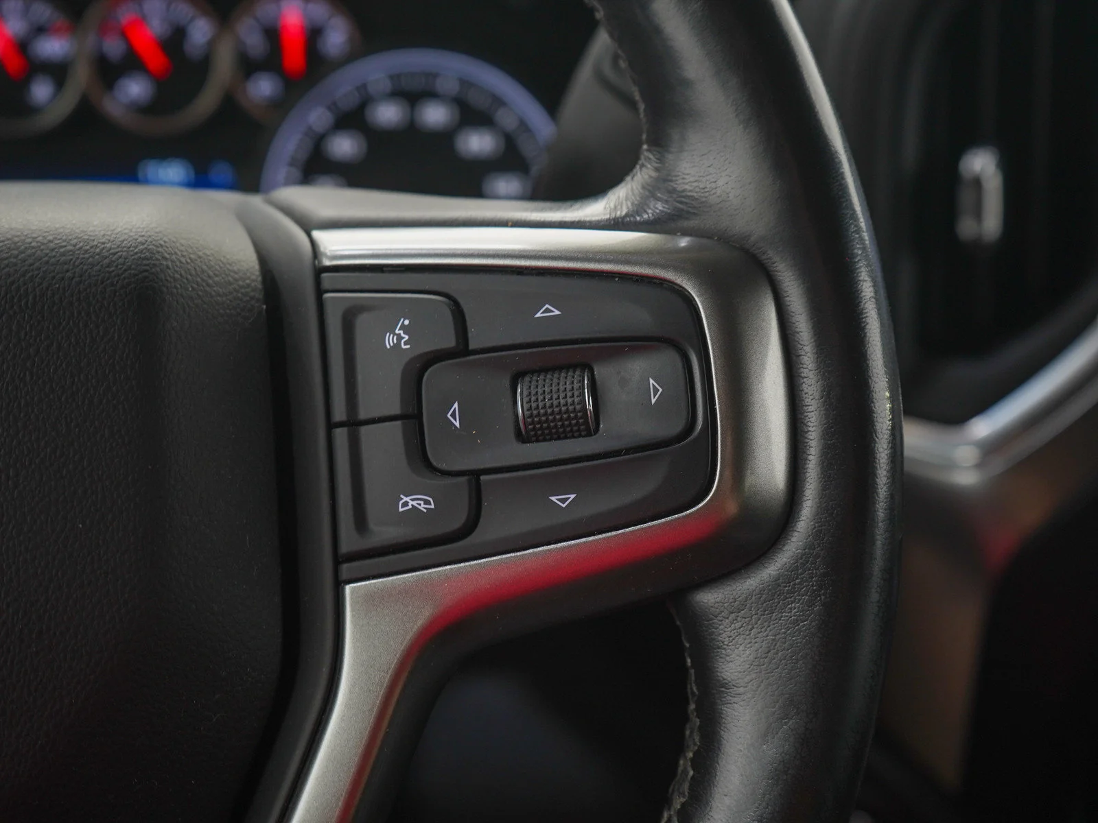 Used 2021 Red Hot Chevrolet RST image 27