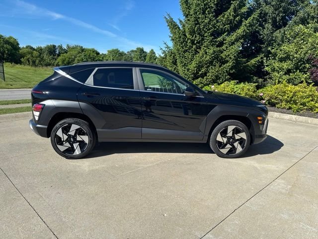 New 2026 Abyss Black Pearl Hyundai Limited image 4