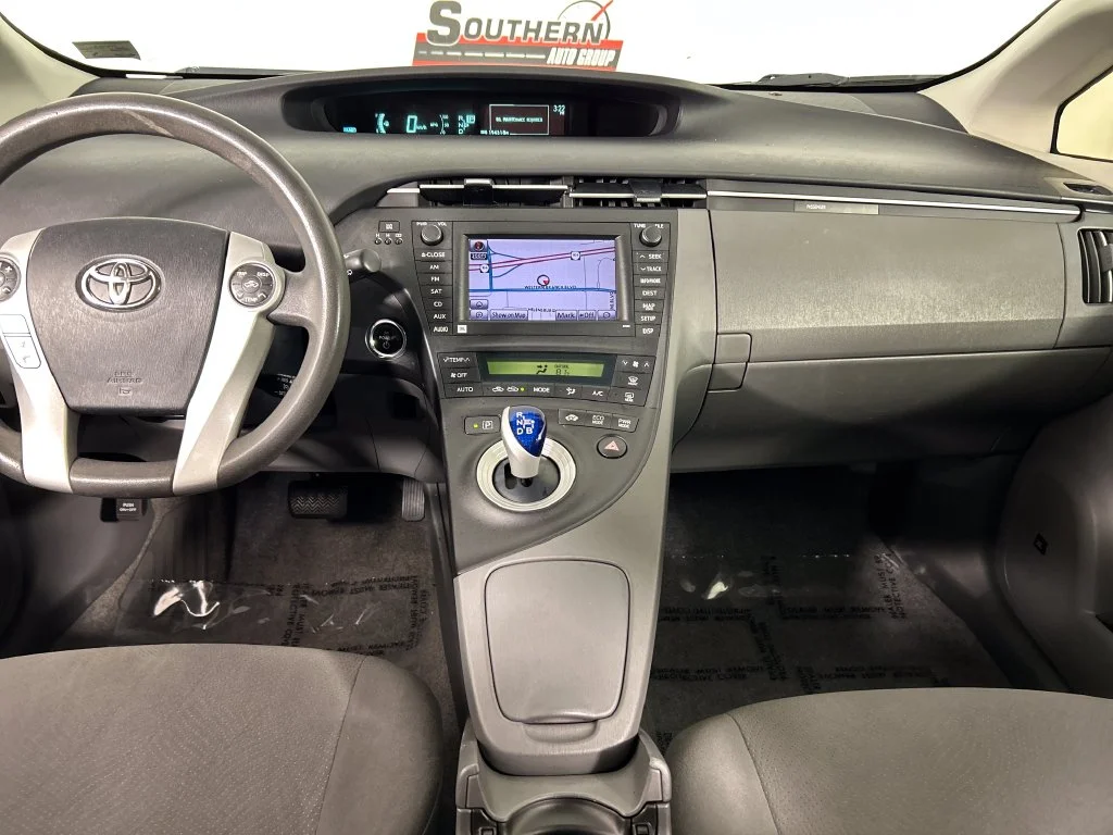 Used 2010 Blue Toyota  image 18