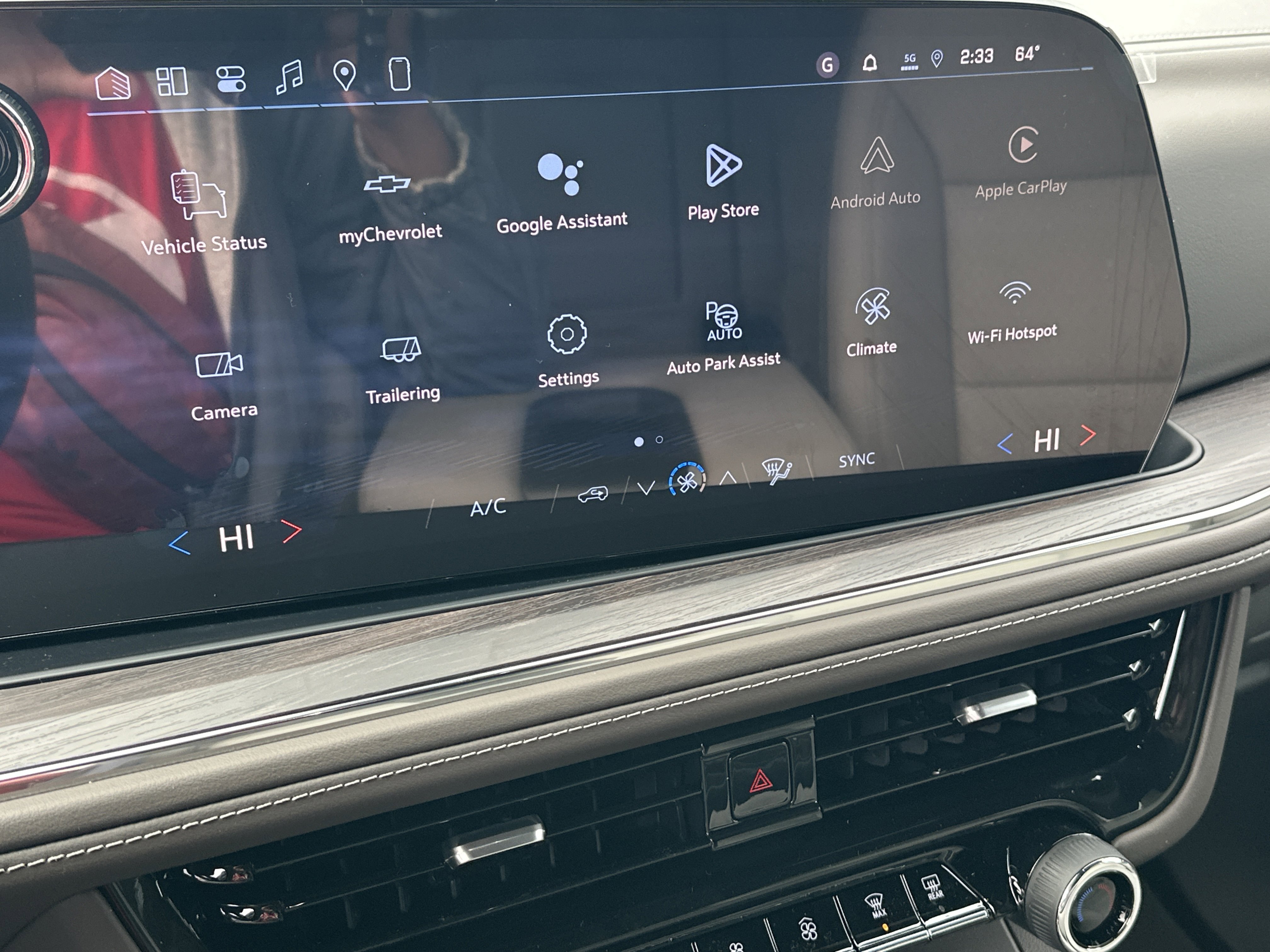 2026 Chevrolet Suburban LS - Photo 29
