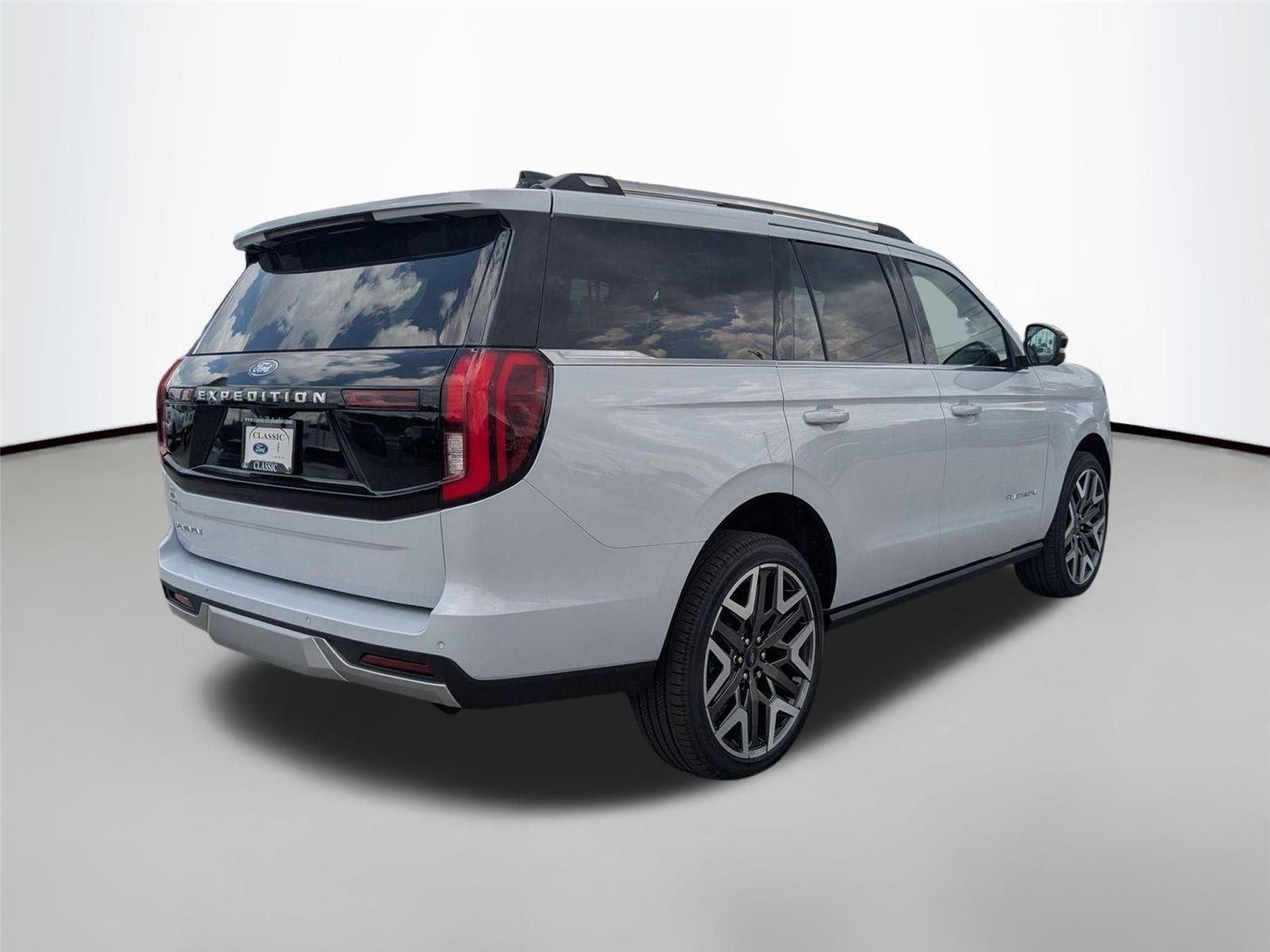 New 2026 Space Silver Metallic Ford Platinum® image 5