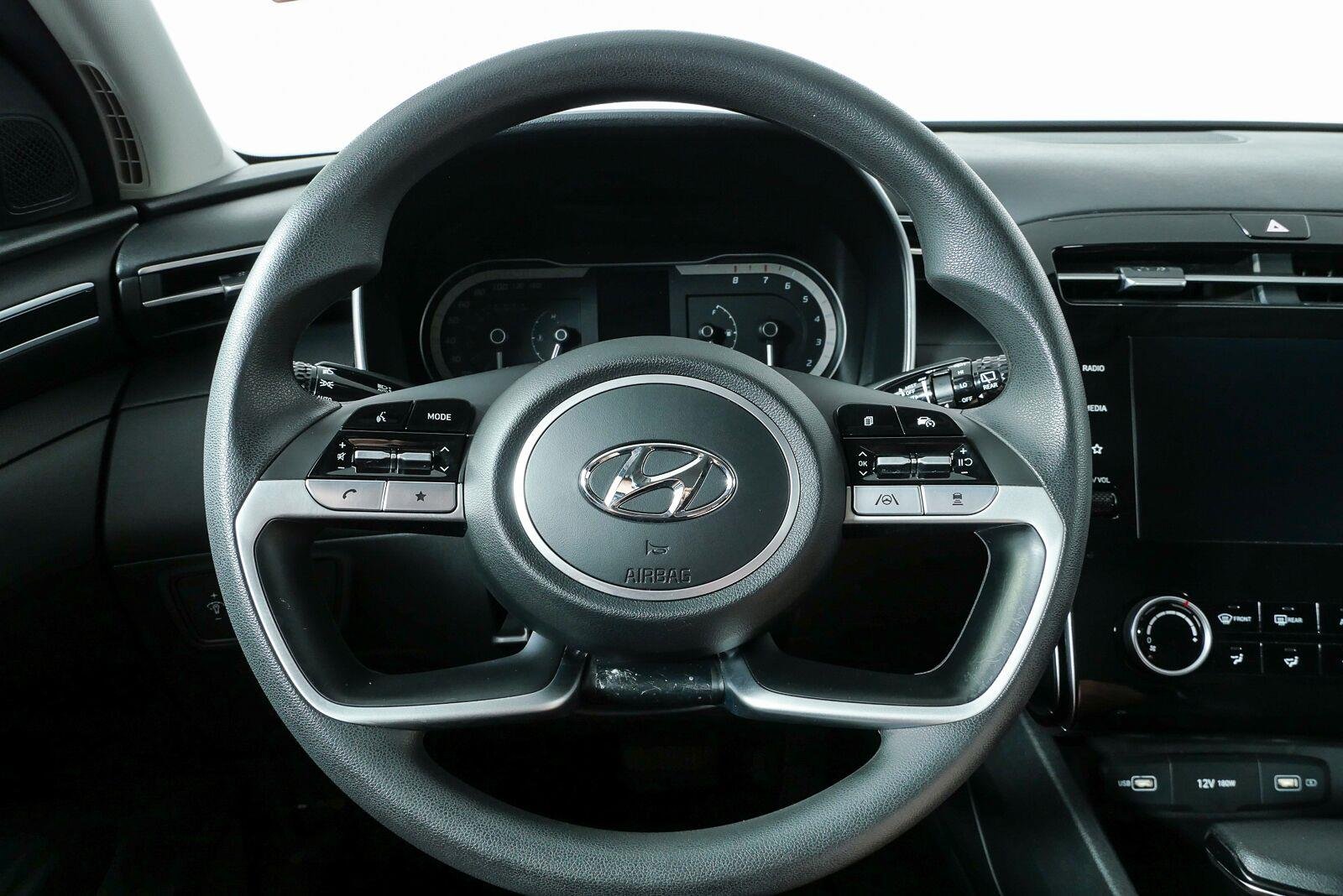 Used 2023 Portofino Gray Hyundai SE image 9