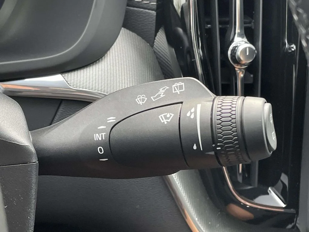 New 2026 Vapour Grey Volvo Ultra image 13