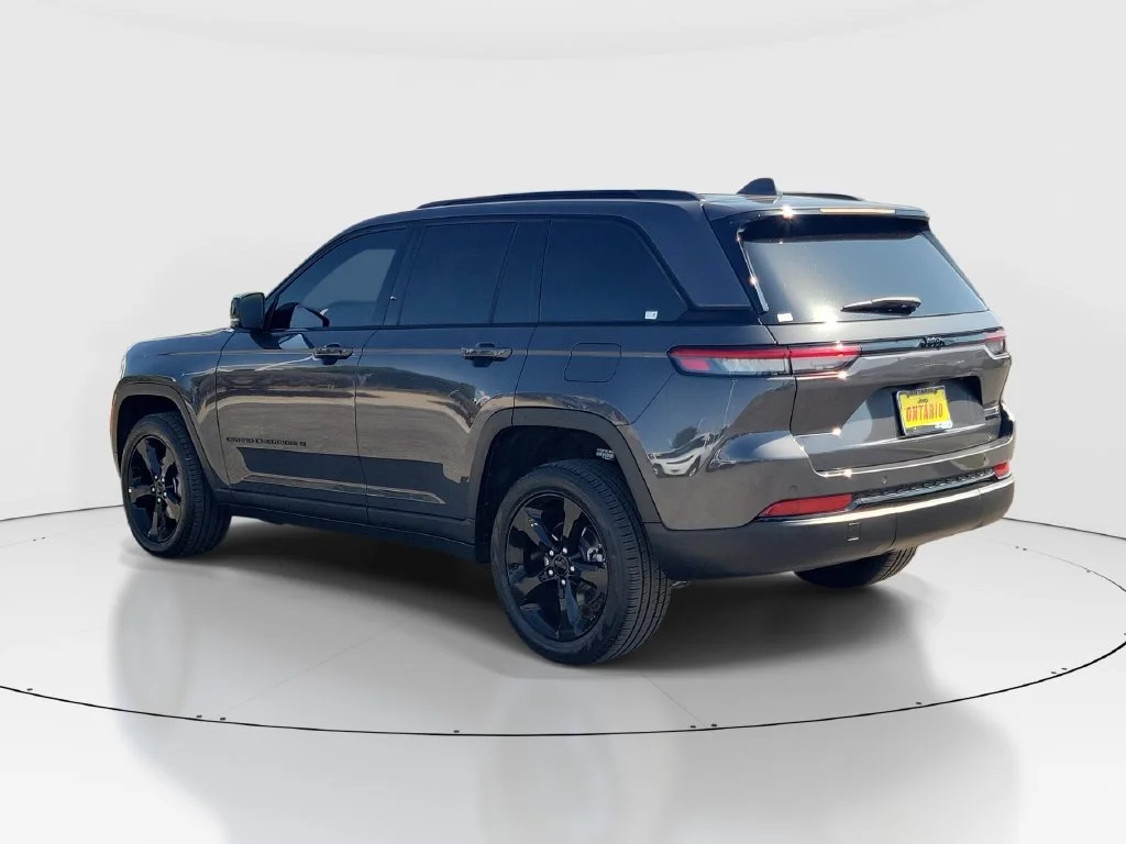 Certified Used 2025 Gray Jeep Limited image 6