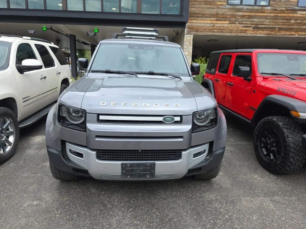 2024 Land Rover Defender 110 S P300's photo