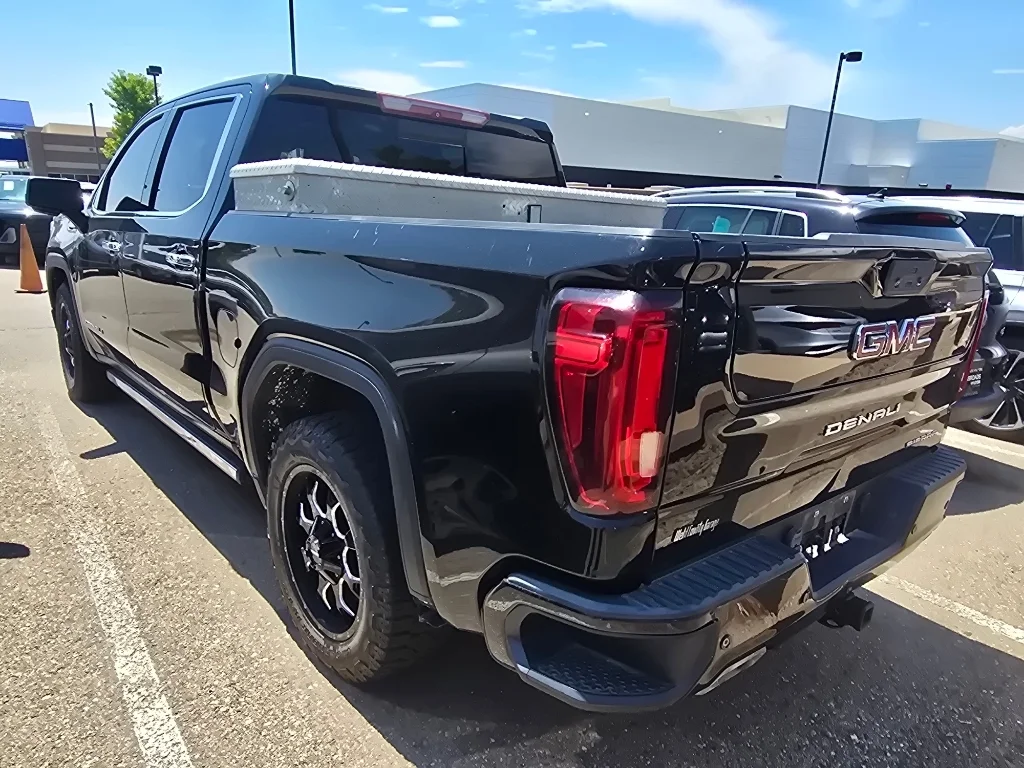 Used 2019 Onyx Black GMC Denali image 18