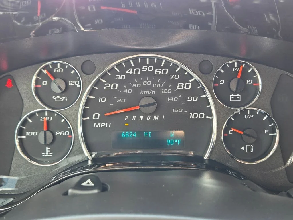Used 2022 Black Chevrolet Explorer Limited SE image 21
