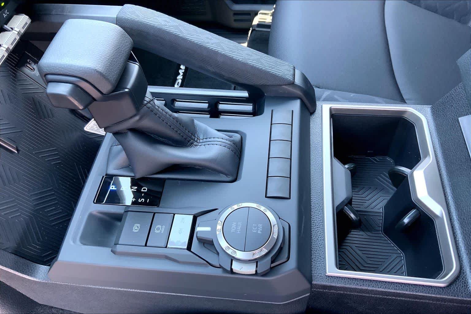 New 2026 Underground Toyota SR5 image 7
