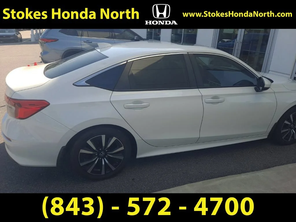 Used 2022  Honda EX image 3