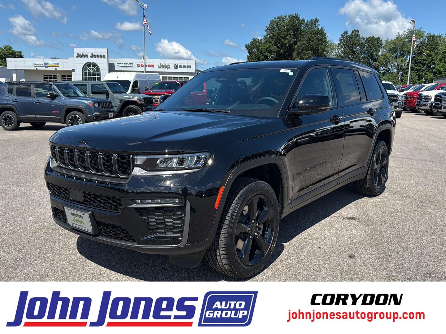 New 2026 Diamond Black Crystal Pearl-Coat Exterior Paint Jeep Limited image 1