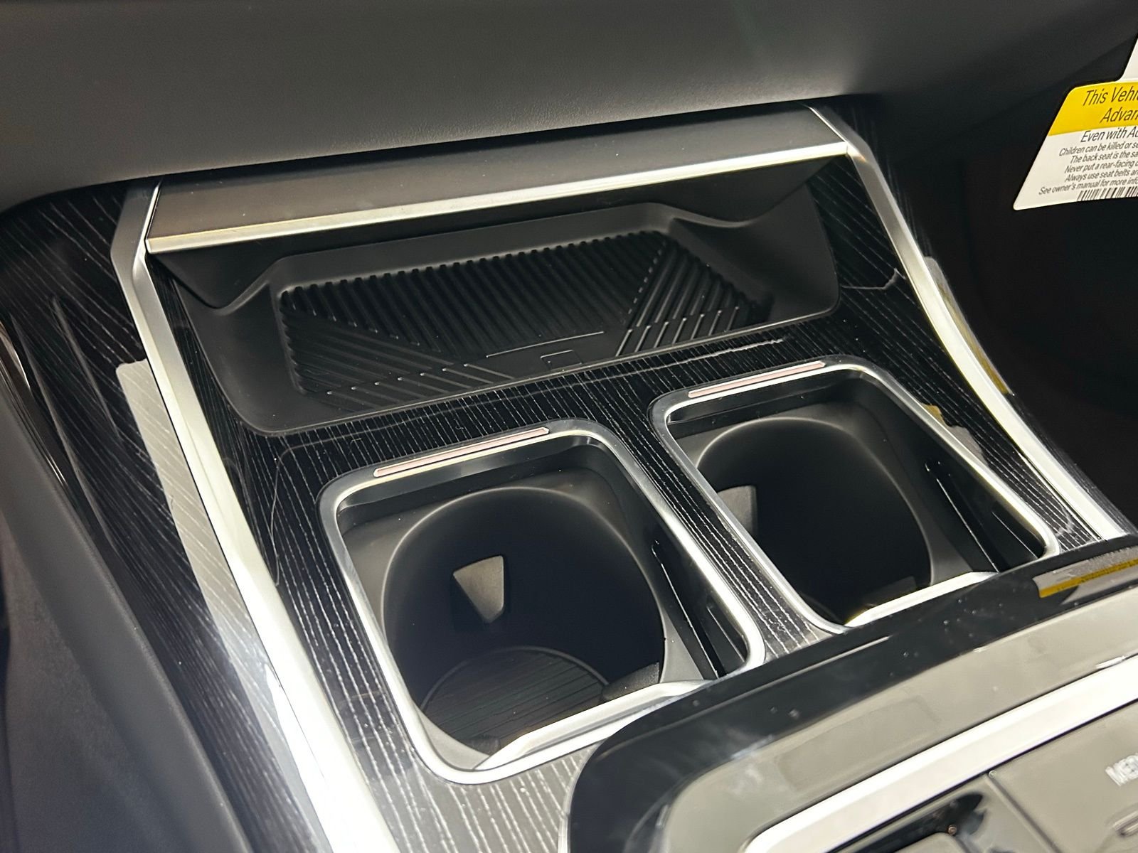 New 2026 Black Sapphire Metallic BMW xDrive60 image 28