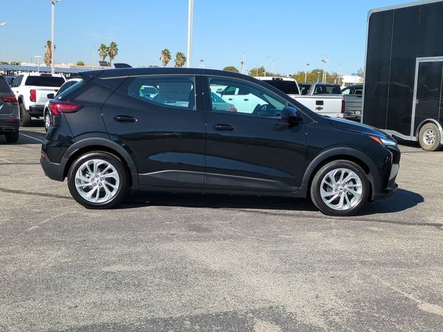 2027 Chevrolet Bolt LT - Photo 9