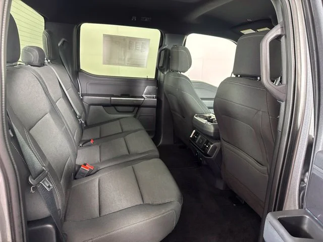 Used 2021 Gray Ford XLT image 5
