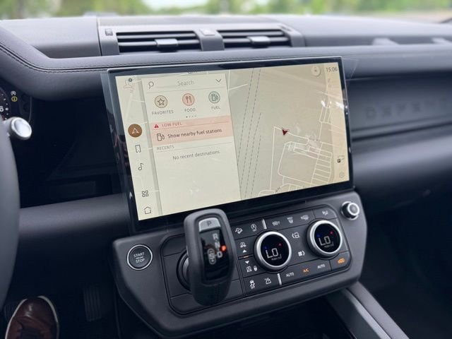 New 2026 Santorini Black Land Rover S image 16