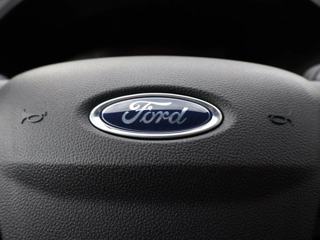 New 2026 Carbonized Gray Metallic Ford ST-Line Select image 27