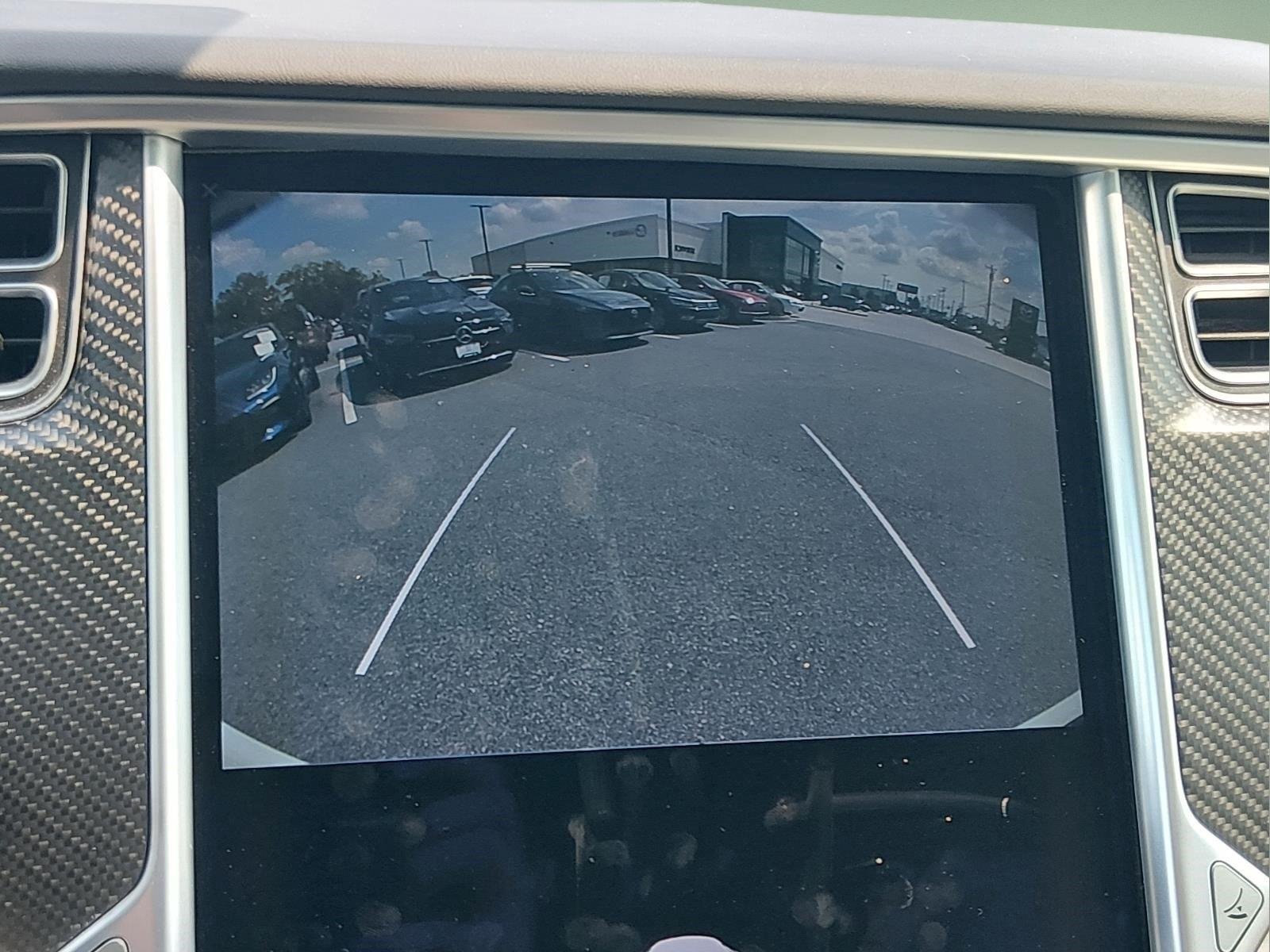 Used 2017  Tesla 90D image 27