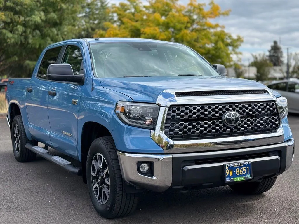 Used 2019 Blue Toyota SR5 image 7