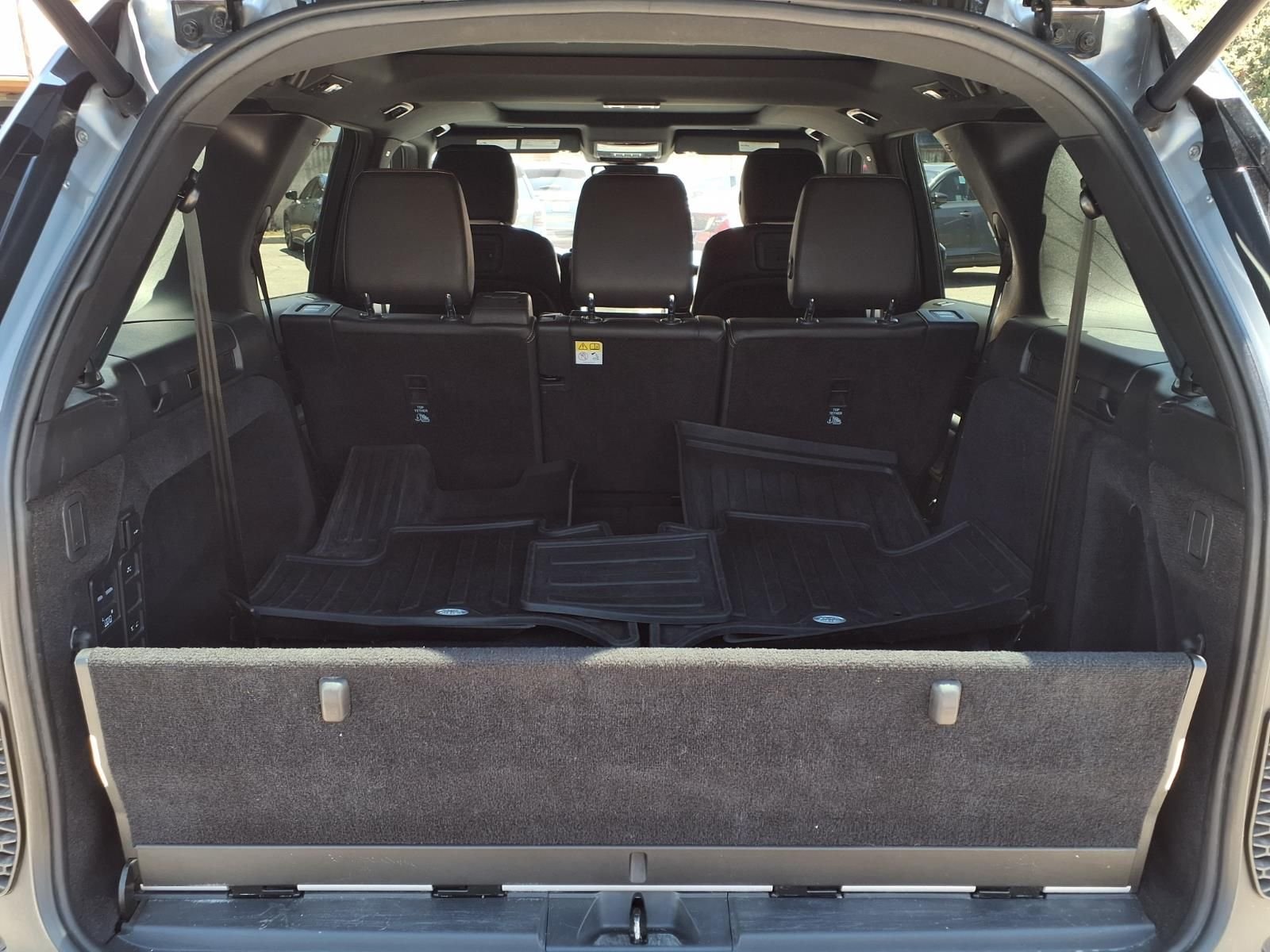 Used 2022  Land Rover S R-Dynamic image 7