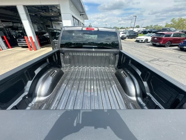New 2027 Granite Crystal Metallic Clear-Coat Exterior Paint RAM Big Horn/Lone Star image 21