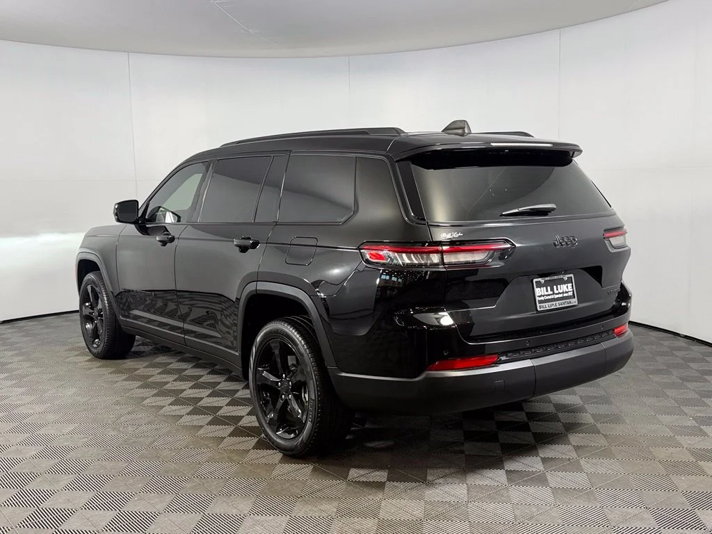 Used 2025 Black Jeep Limited image 9