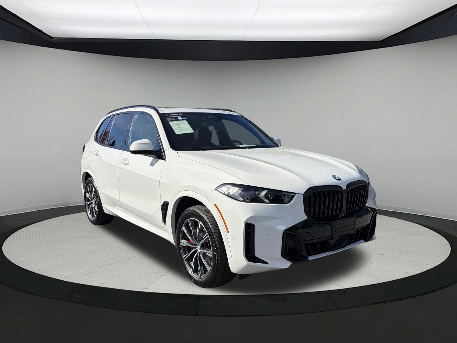 Certified Used 2026 Alpine White BMW xDrive40i image 3