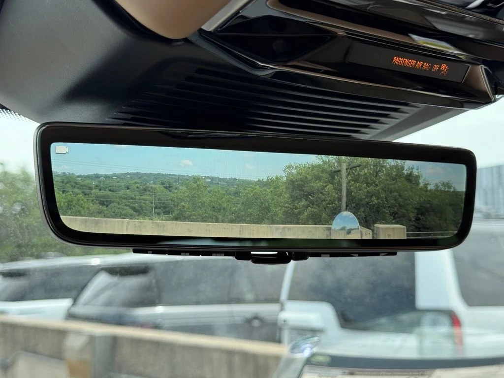 New 2026 White Land Rover Autobiography image 39
