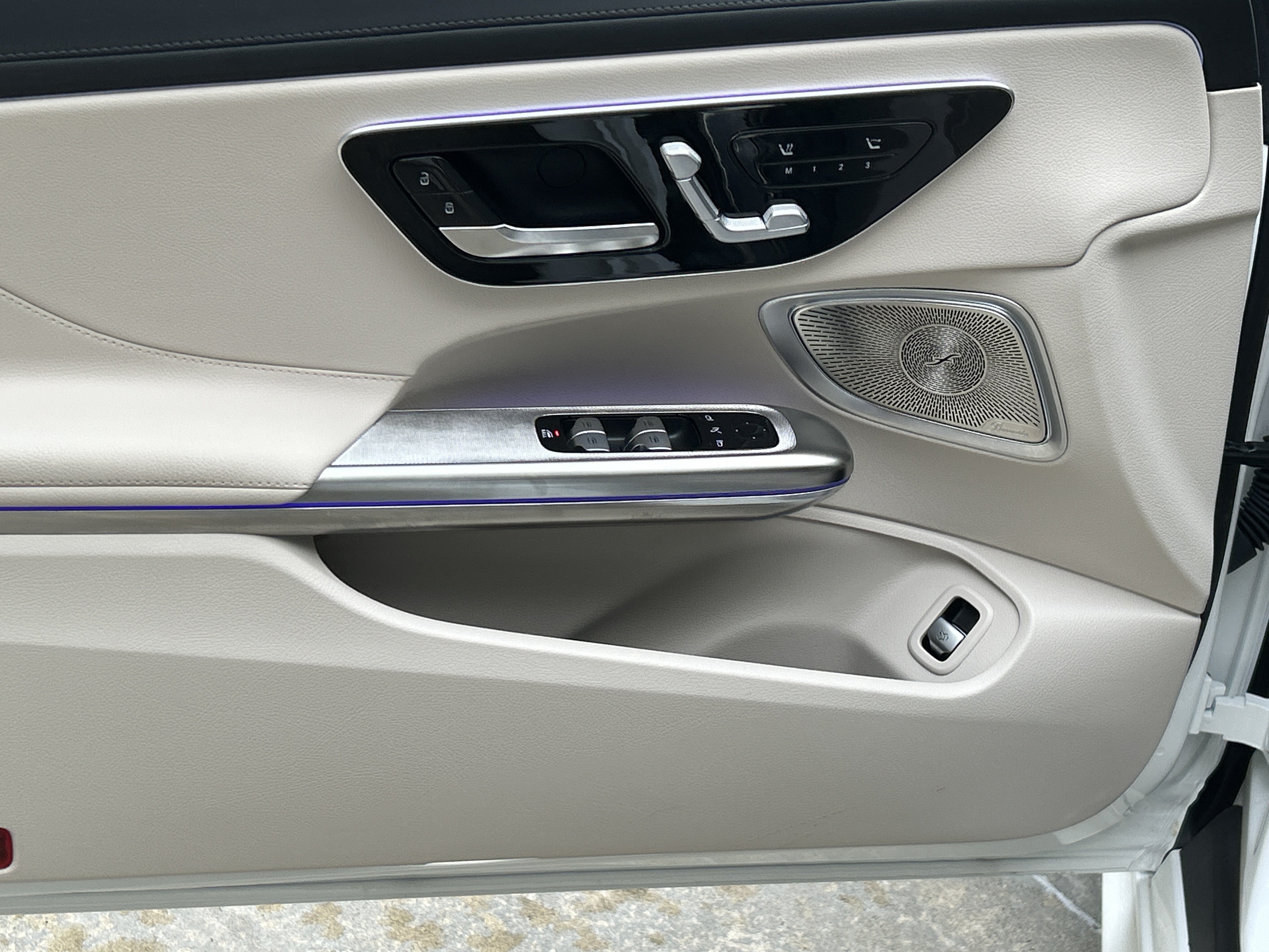 Certified Used 2025 Polar White Mercedes-Benz CLE 300 4MATIC® Cabriolet image 29