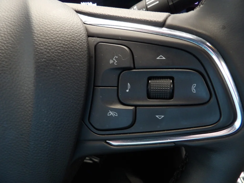 Used 2025 Ebony Twilight Metallic Buick Sport Touring image 30