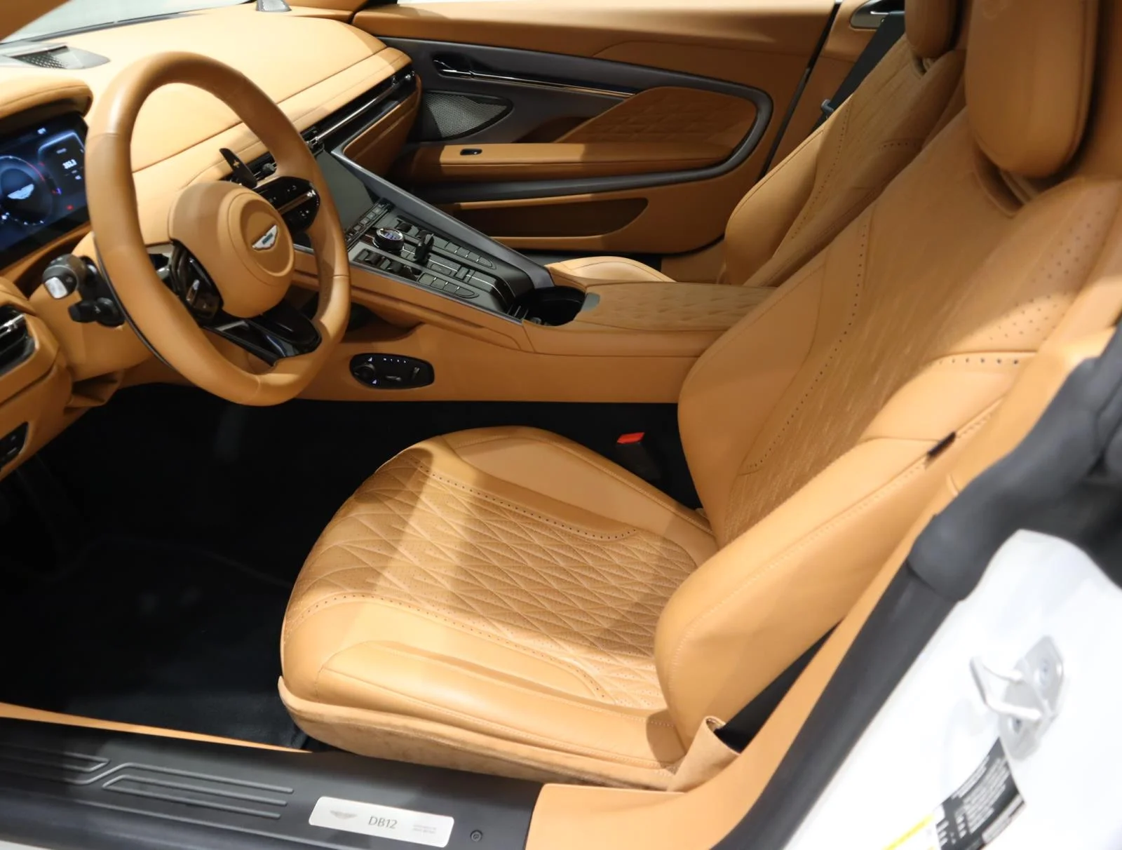 Used 2024 Zenith White Aston Martin Coupe image 17