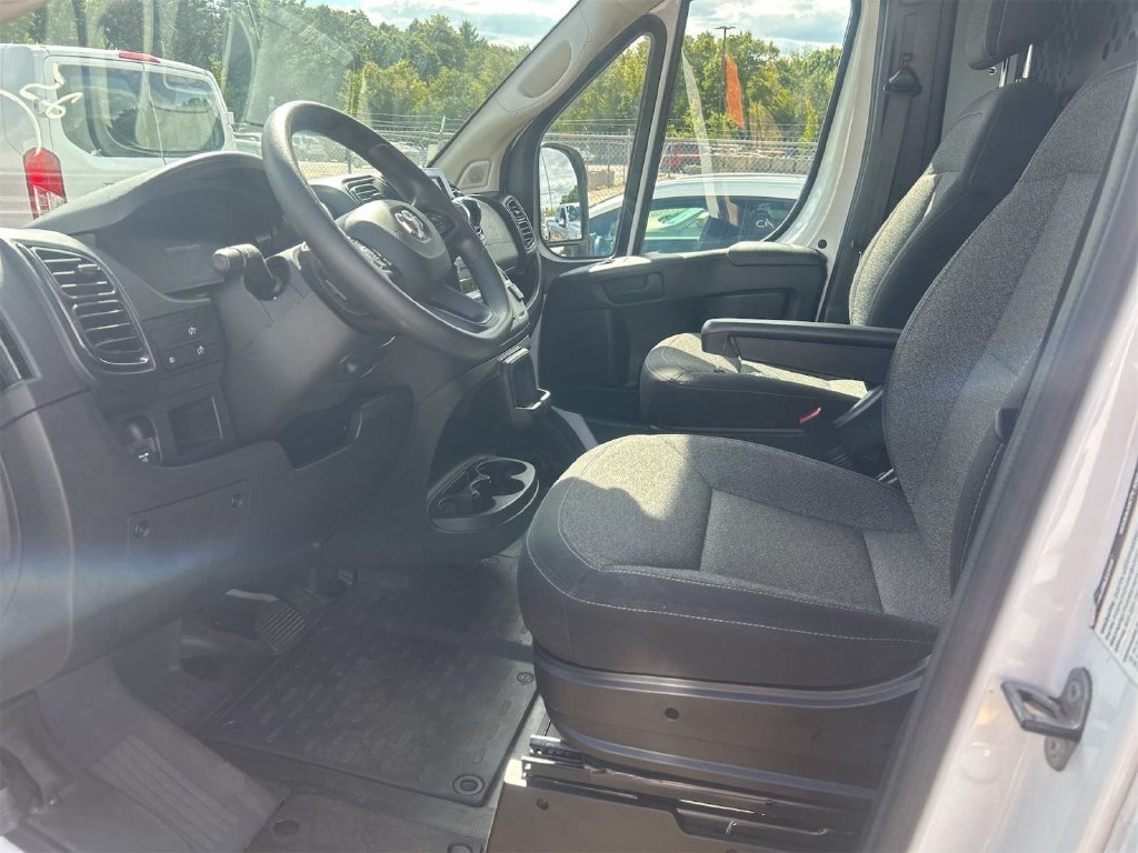 Used 2025 Bright White Clearcoat Ram Base image 7