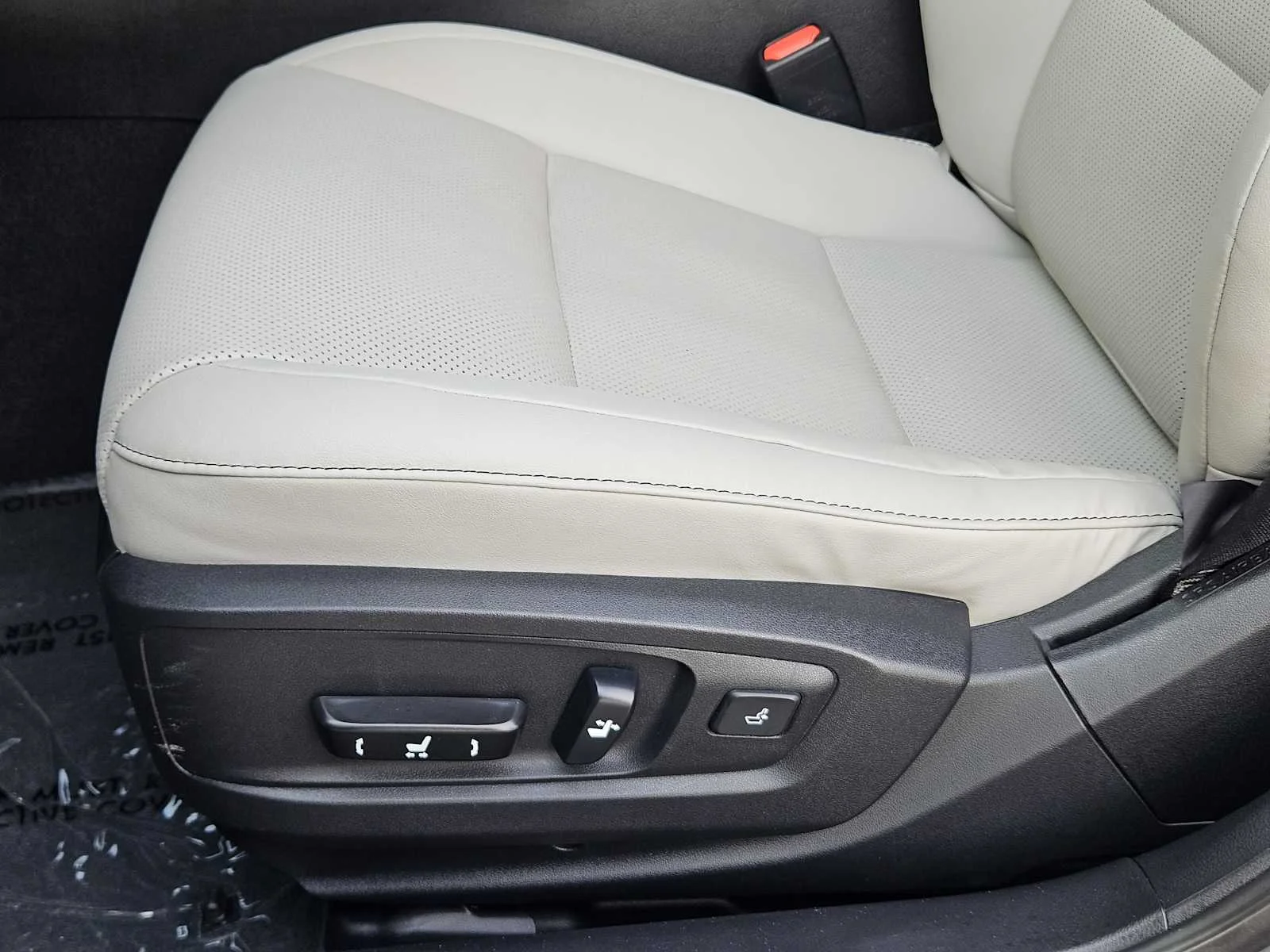 Used 2017 Nebula Gray Pearl Lexus  image 19