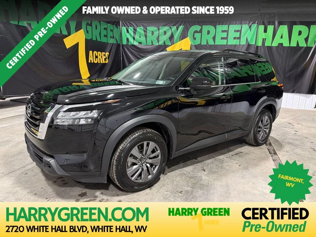 2025 Nissan Pathfinder SV 4WD's photo