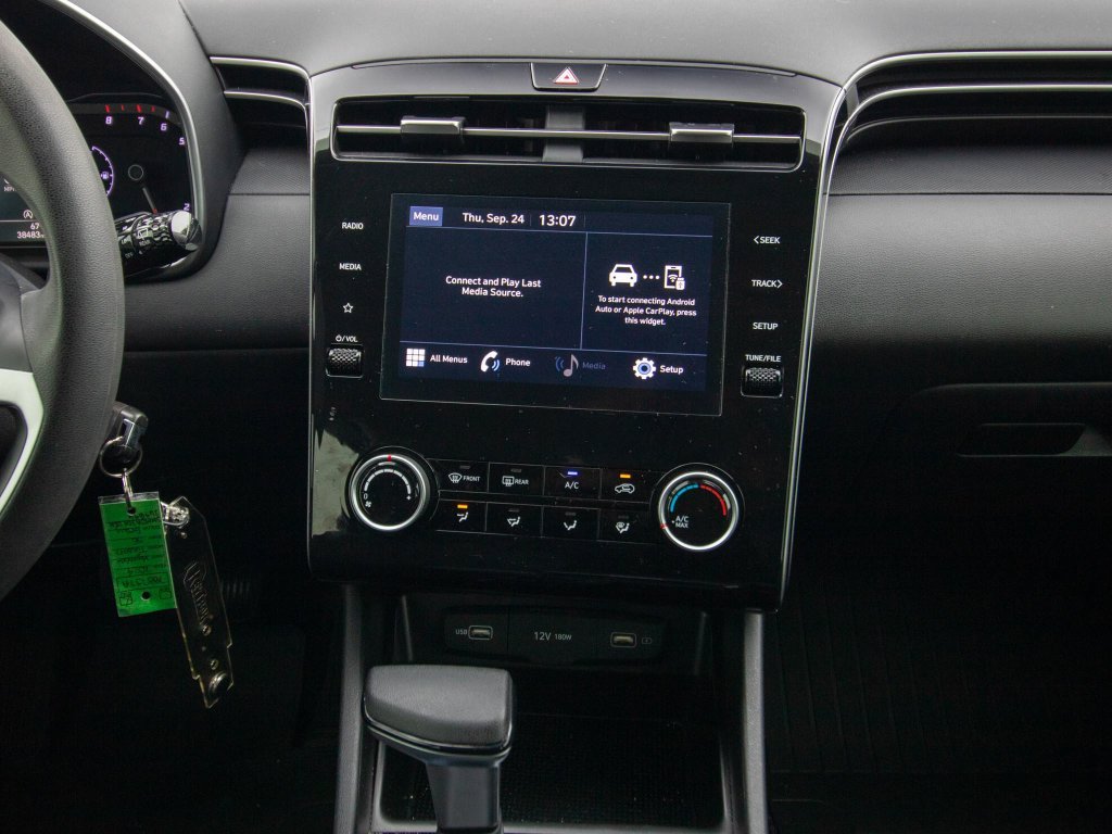 2024 Hyundai Tucson SE - Photo 22