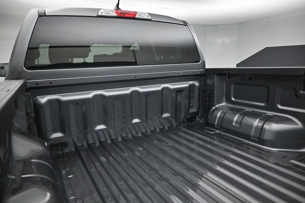 New 2026 Gray Ford XL image 21