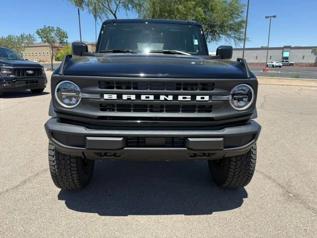 New 2025 Black Ford Base image 2